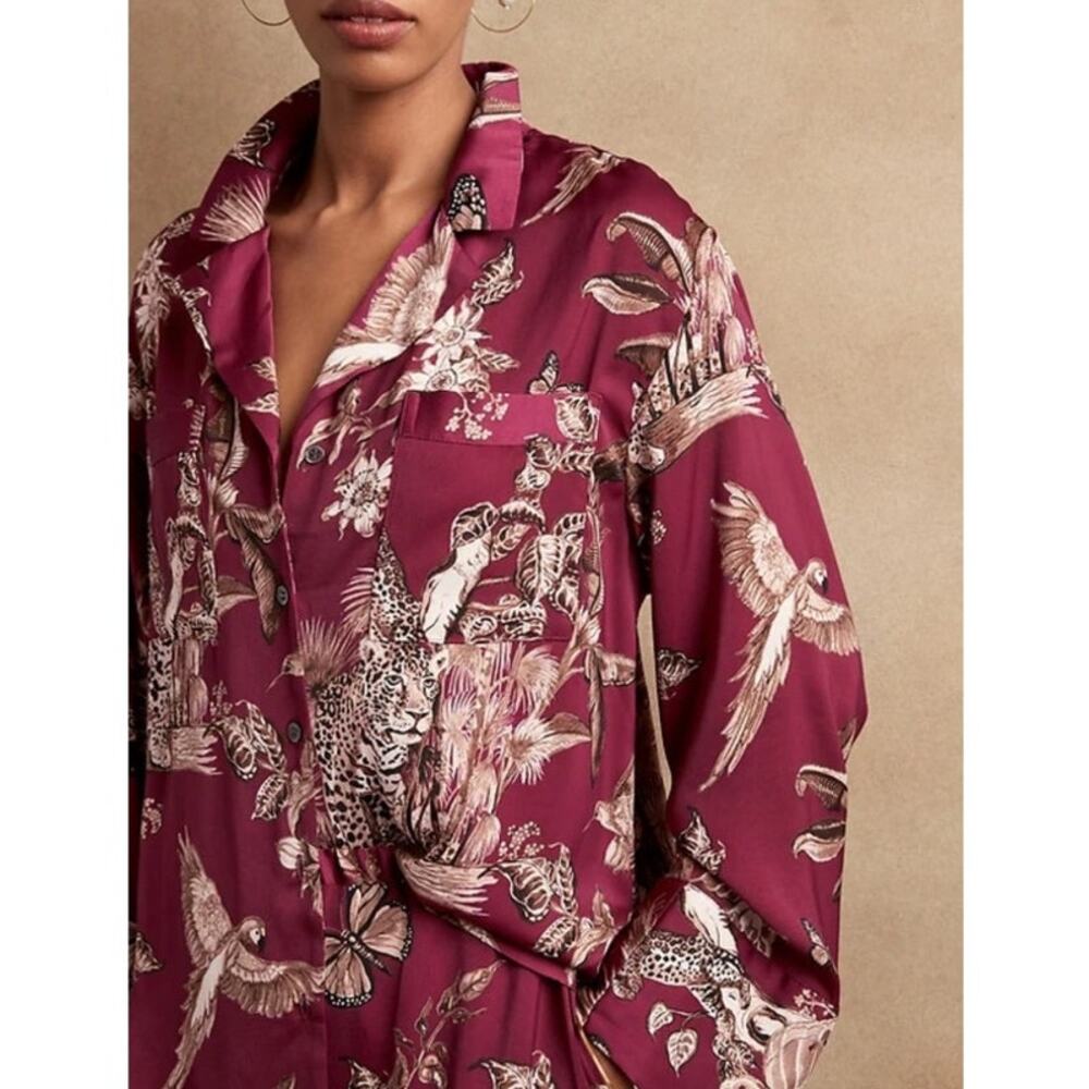 Banana Republic Animal Print‎ Raspberry Long-Sleeve Satin Pajama Top Women's M